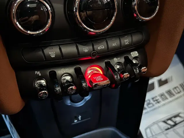 MINI Hatch — Фото автомобиля 10