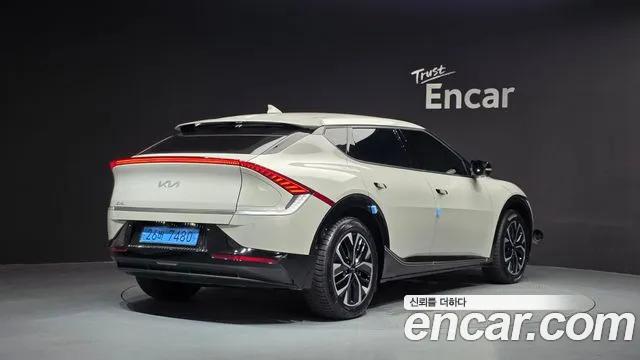 Kia EV6 — Фото автомобиля 2