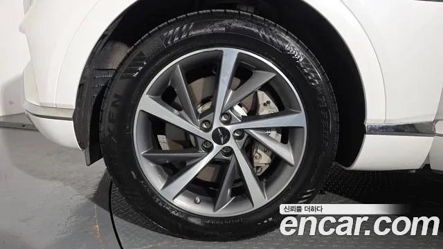 Genesis GV80 2.5T Бензин AWD — Фото автомобиля 4