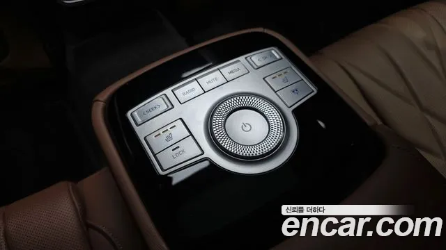 Genesis G80 Бензин 2.5 турбо AWD — Фото автомобиля 22