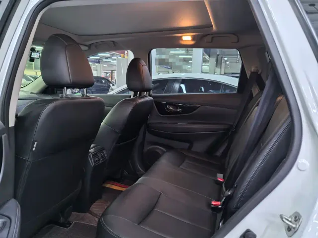 Nissan X-Trail — Фото автомобиля 12