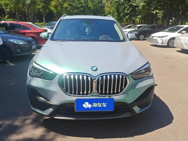 BMW X1 — Фото автомобиля 2