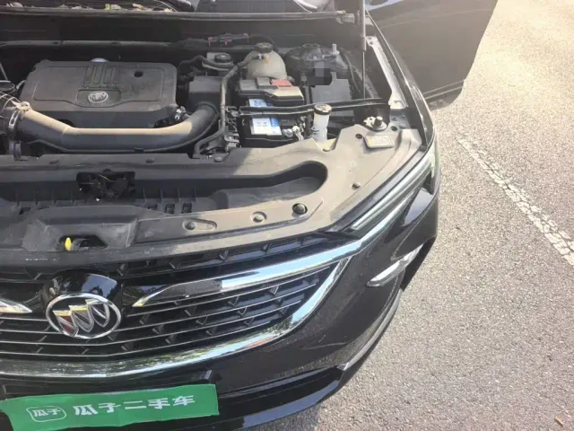 Buick Enclave — Фото автомобиля 21
