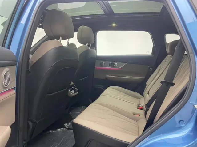 Chery Tiggo 8 PLUS C-DM — Фото автомобиля 12