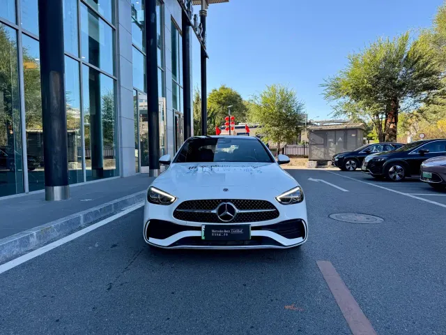 Mercedes-Benz C-Class — Фото автомобиля 2