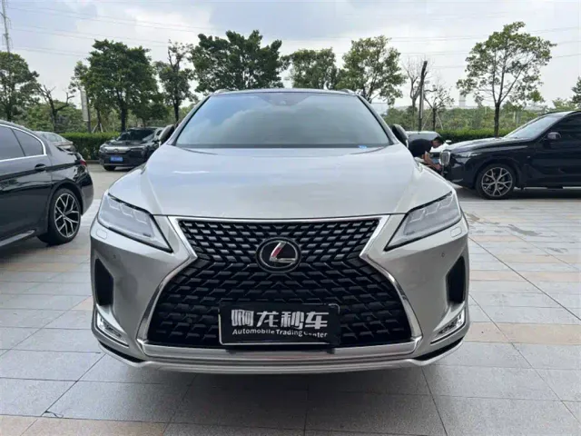 Lexus RX — Фото автомобиля 2
