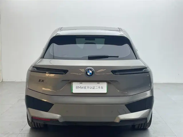 BMW iX M60 — Фото автомобиля 5