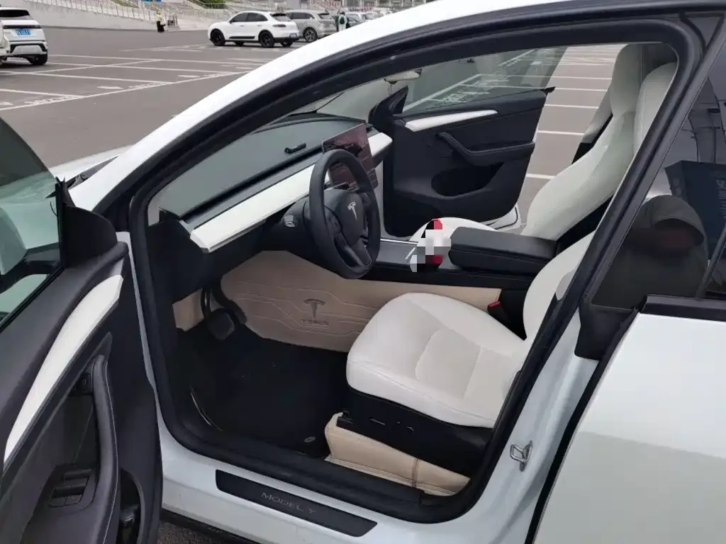 Tesla Model Y 2022 Facelift Rear-Wheel Drive Version — Фото автомобиля 7