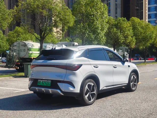BYD Yuan PLUS — Фото автомобиля 11