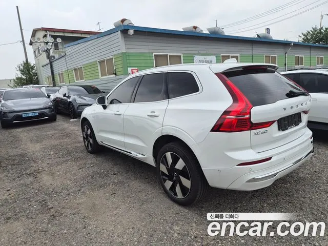 Вольво XC60 — Фото автомобиля 7