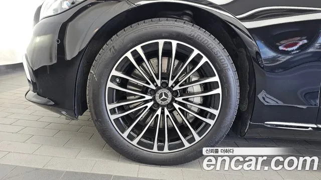 Mercedes-Benz S-Class — Фото автомобиля 5