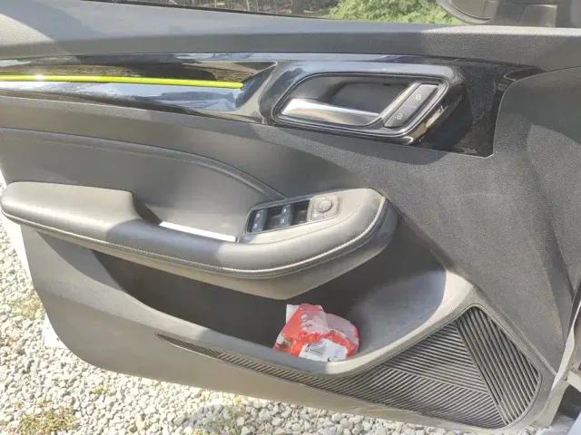 Roewe Roewe i5 2021 1.5L Manual Platinum Edition — Фото автомобиля 7