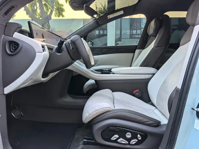 IM Motors LS7 — Фото автомобиля 9