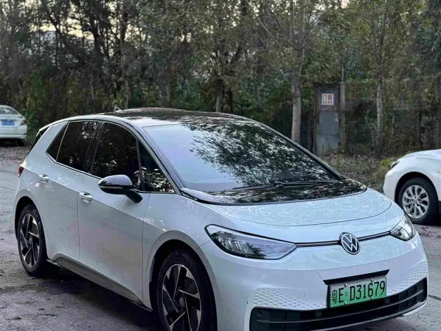 Volkswagen ID.3 — Фото автомобиля 3