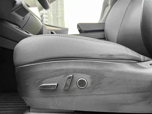 Tesla Model Y — Фото автомобиля 23