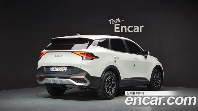 Kia Sportage Sportage 5-е поколение Дизель 2.0 2WD — Фото автомобиля 2