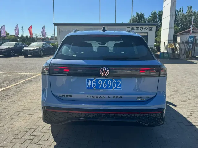 Volkswagen Tiguan L — Фото автомобиля 8