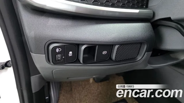 Kia Tasman Tasman 2.5T Бензин 4WD — Фото автомобиля 18
