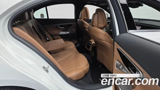 Mercedes-Benz E-Class W214 — Фото автомобиля 18