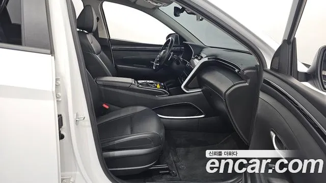 Hyundai Tucson Tucson (NX4) Дизель 2.0 4WD — Фото автомобиля 11