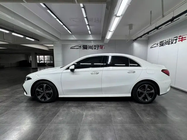 Mercedes-Benz A-Class — Фото автомобиля 4