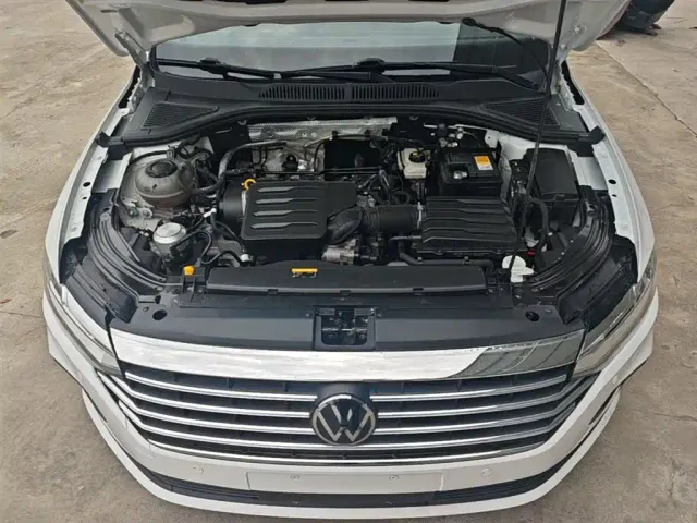 Volkswagen Lavida — Фото автомобиля 19