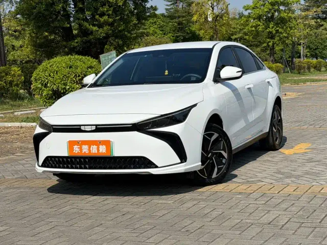 Фотография автомобиля — Geely Geometry G6