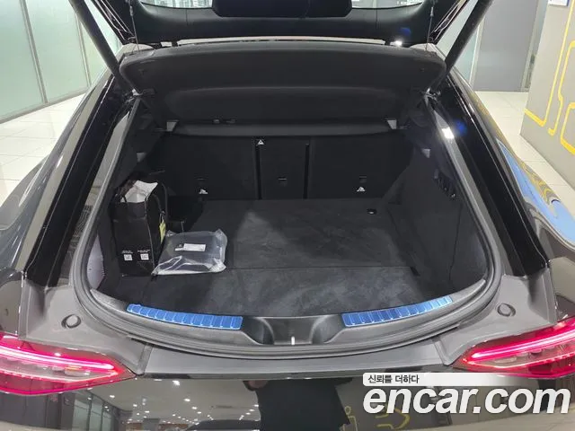 Mercedes-Benz AMG GT 4 двери 43 4MATIC+ — Фото автомобиля 16