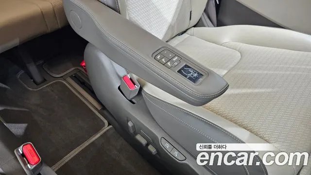 Kia Carnival 4th Gen — Фото автомобиля 16