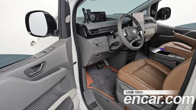 Hyundai Staria Staria — Фото автомобиля 10