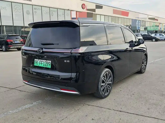 GAC Trumpchi E8 — Фото автомобиля 7