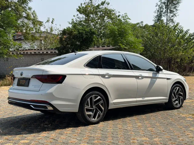 Volkswagen Sagitar — Фото автомобиля 4
