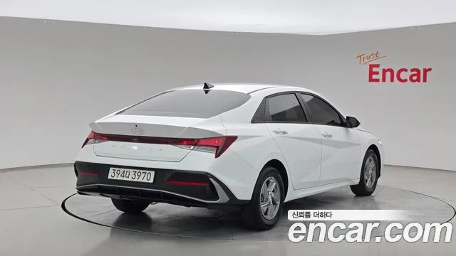 Hyundai Avante — Фото автомобиля 2