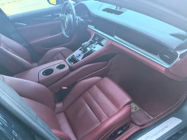 Porsche Panamera — Фото автомобиля 11