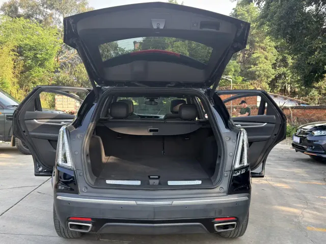 Cadillac XT5 — Фото автомобиля 10