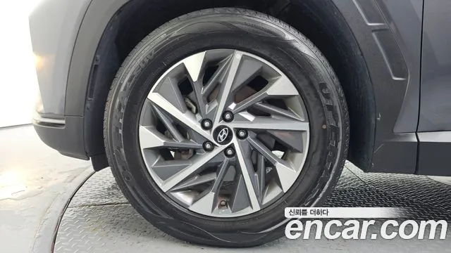 Hyundai Tucson Tucson (NX4) Дизель 2.0 2WD — Фото автомобиля 5