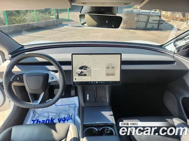 Tesla Model 3 — Фото автомобиля 8