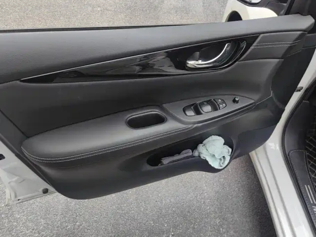 Nissan Tiida — Фото автомобиля 7