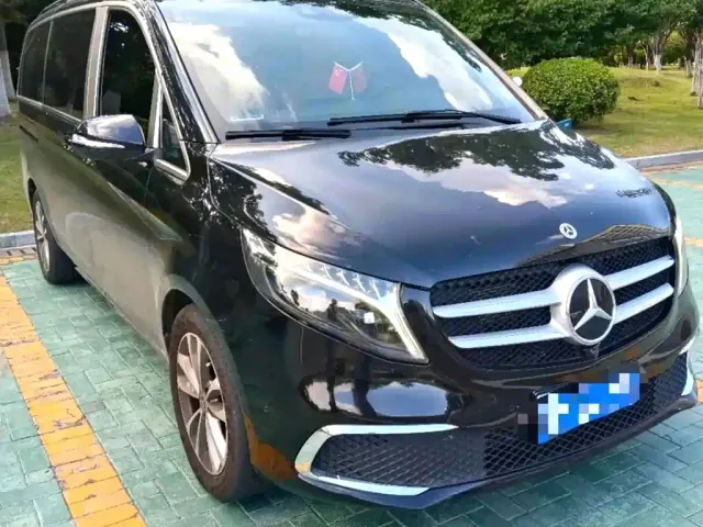 Mercedes-Benz V-Class — Фото автомобиля 3