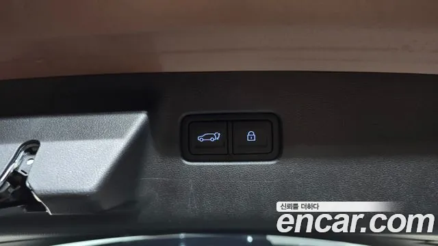 Hyundai Santafe Santa Fe (MX5) Бензин 2.5T 2WD — Фото автомобиля 16