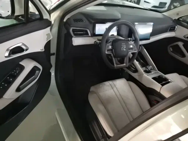 BYD Yuan UP — Фото автомобиля 15