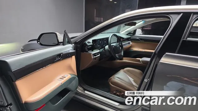 Hyundai Grandeur GN7 — Фото автомобиля 10