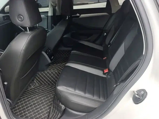 Volkswagen Sagitar — Фото автомобиля 12