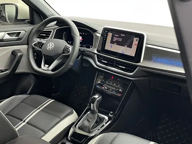 Volkswagen T-Roc — Фото автомобиля 21