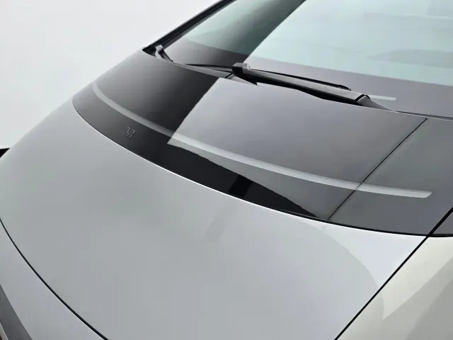 Li Auto MEGA — Фото автомобиля 8