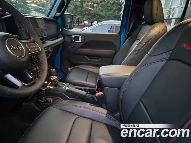Jeep Wrangler — Фото автомобиля 9