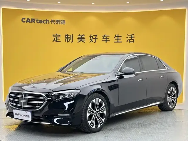 Фотография автомобиля — Mercedes-Benz E-Class