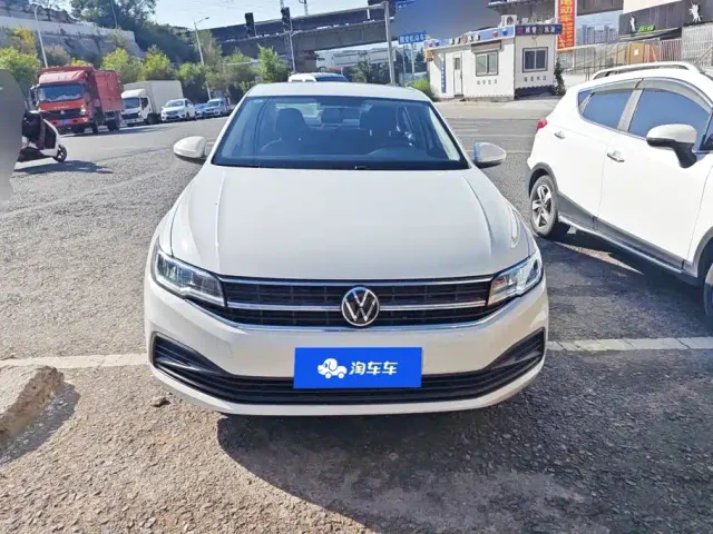 Volkswagen Bora — Фото автомобиля 2