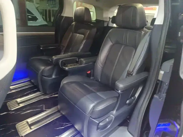GAC Trumpchi M8 — Фото автомобиля 16