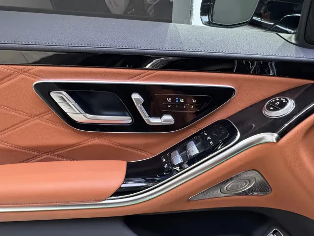 Mercedes-Benz Maybach S-Class — Фото автомобиля 11